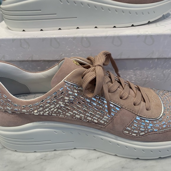 🌼HP🌼Stuart Weitzman Christa Crystal Platform Sneakers NWT Blush color - Picture 5 of 14